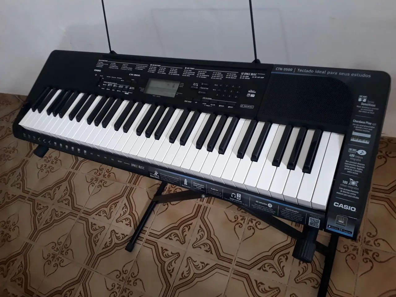 Teclado Musical para estudos 