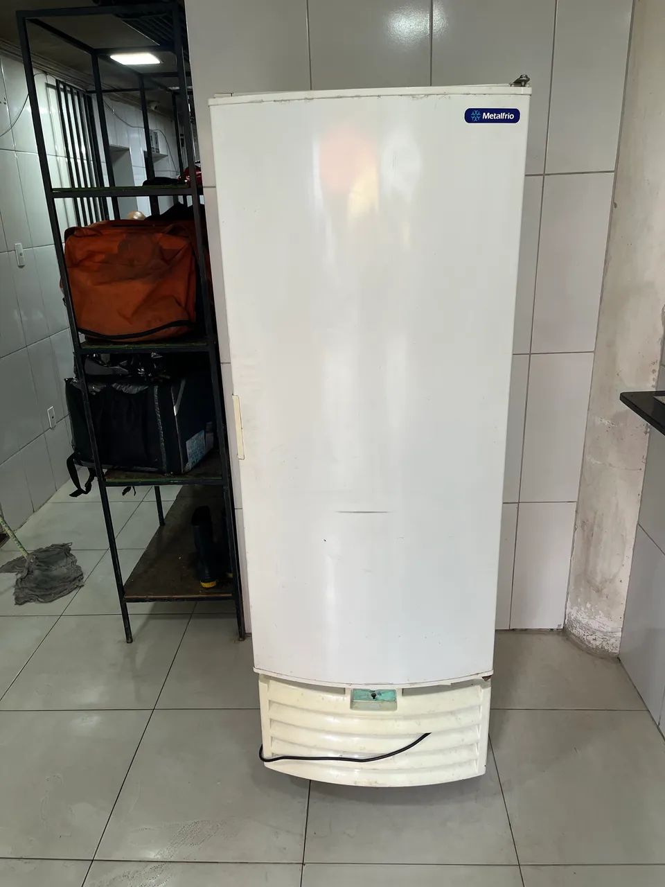 Freezer Com Rodinha