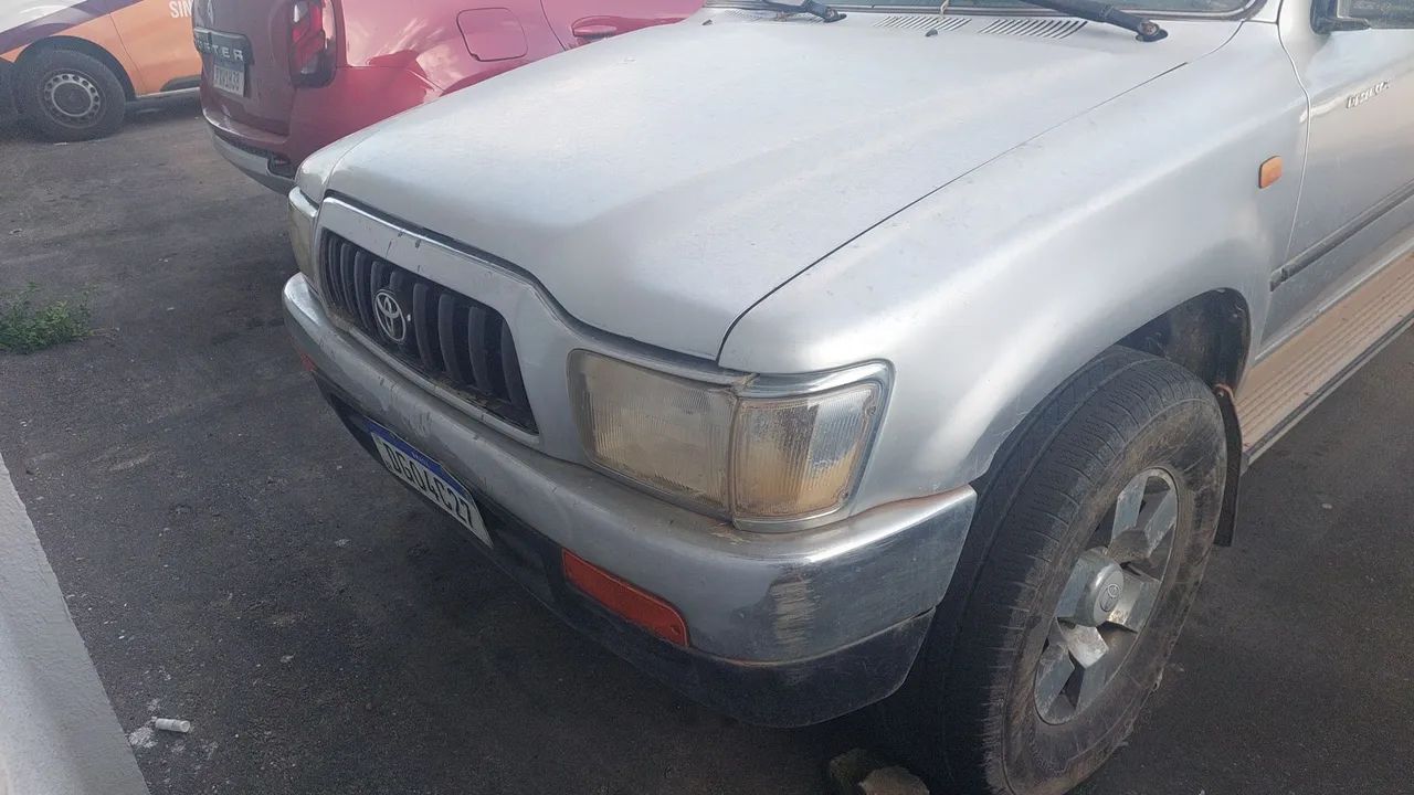 Toyota Hilux CD SRV 4X4 3.0 8V 116cv TB Diesel 2004
