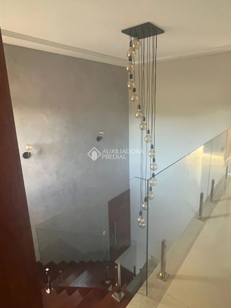 Casa completa com 3 dormitórios e área de lazer no Pagani - Foto 5