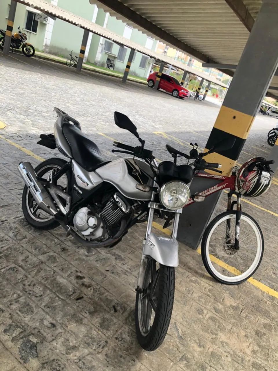 Suzuki Gsr 125cc - Foto 2