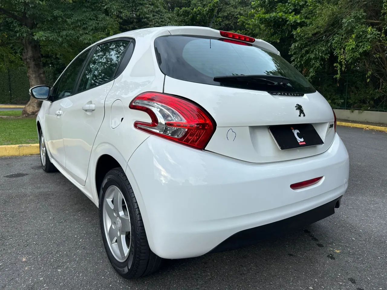 Peugeot 208 Active/active Pack 1.5 Flex 8V 5P 2014 - Foto 4