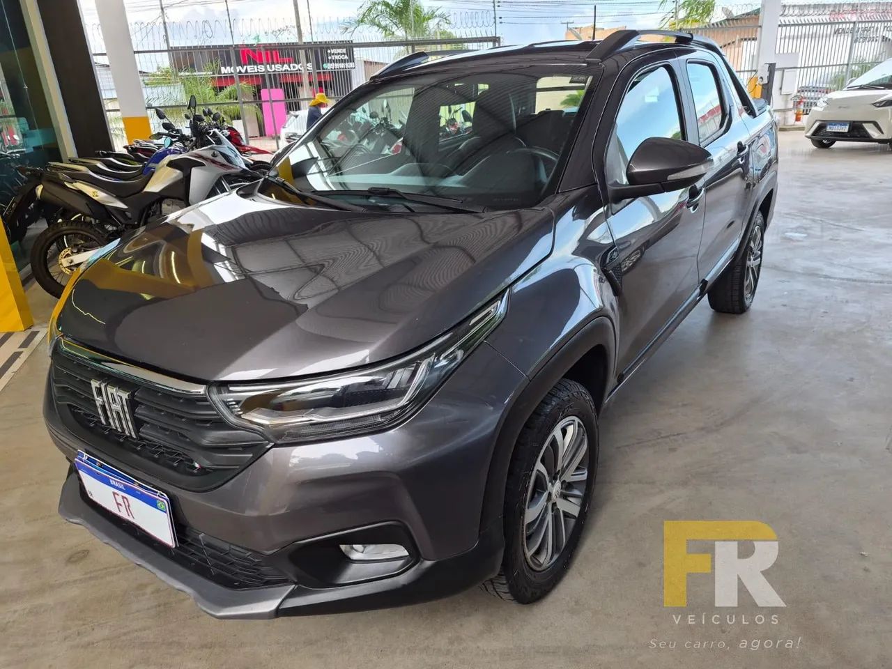 Fiat Strada Volcano 1.3 Flex 8V CD Aut. 2023 - Foto 2