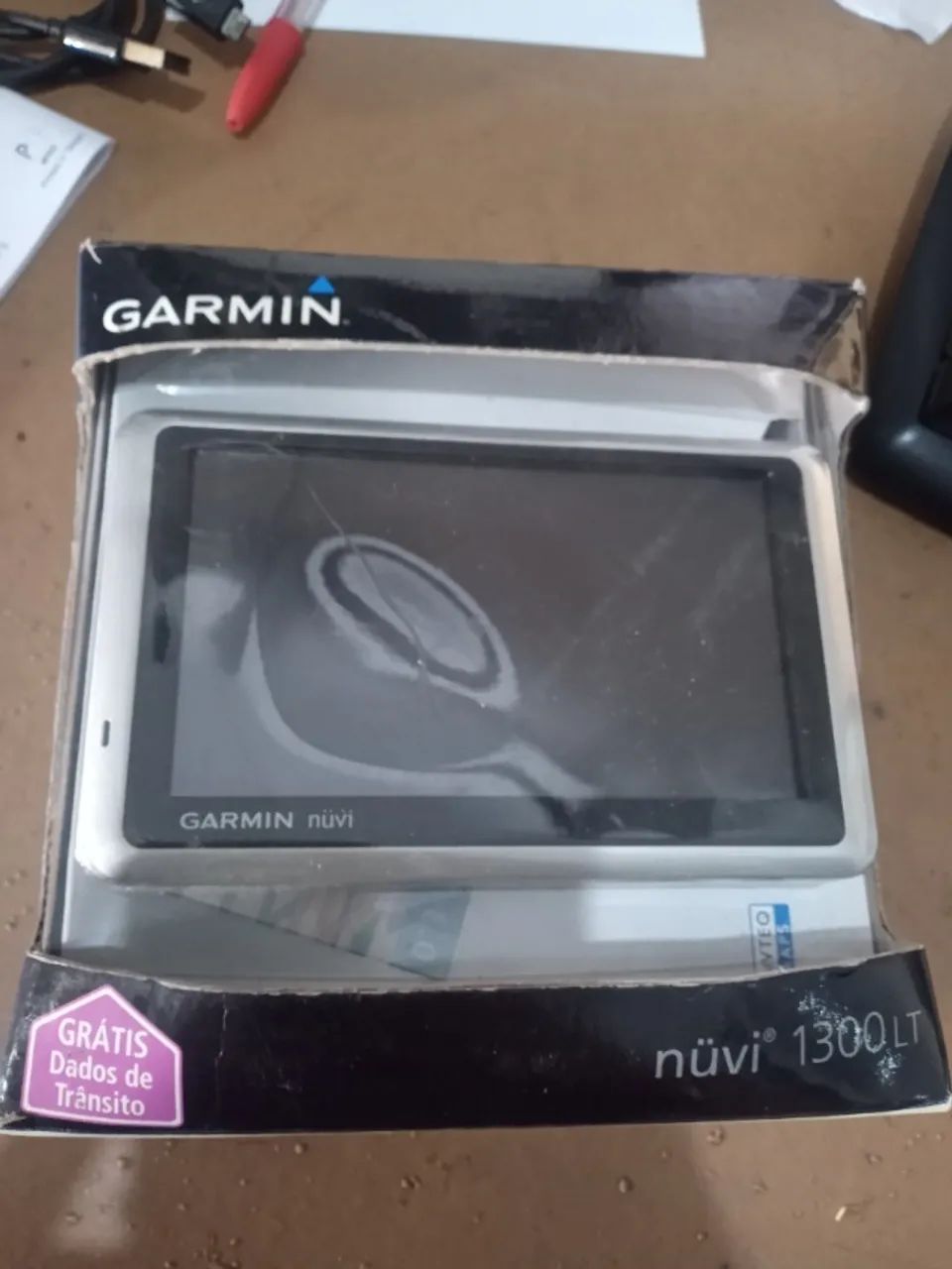 GPS automotivo Garmin nuvi 1300 LT. 