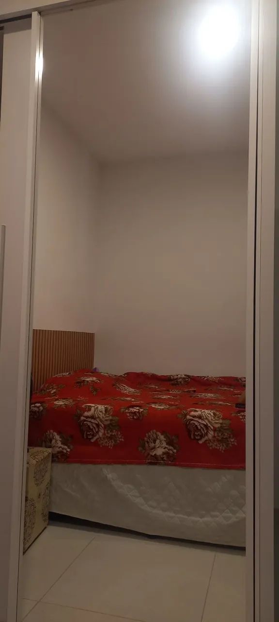 Guarda roupa impecável