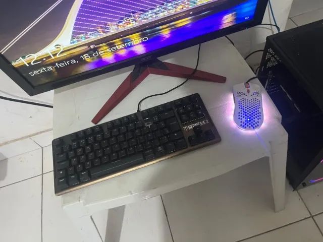 VENDO OU TROCO COMPUTADOR 