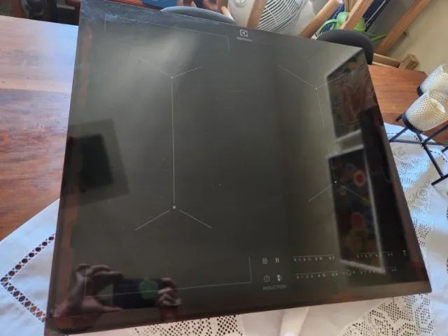 Fogão de indução Eletrolux 
