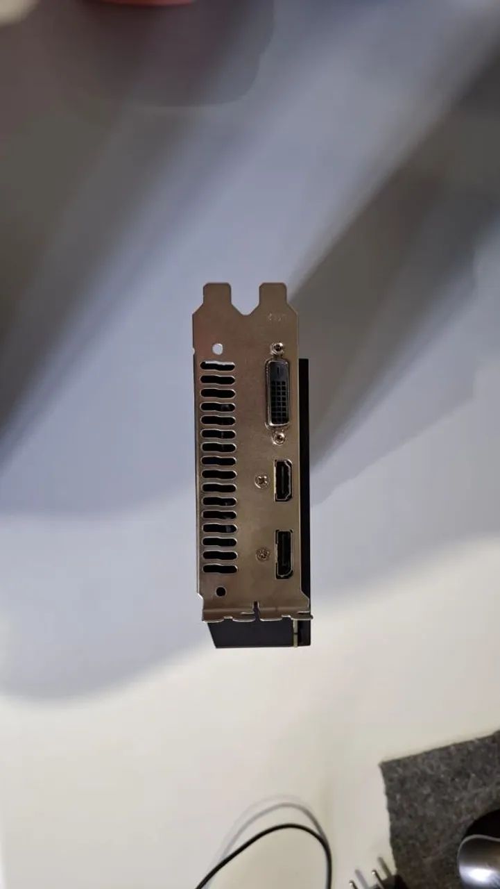 RX 580 - 8GB - DEFEITO  - Foto 5