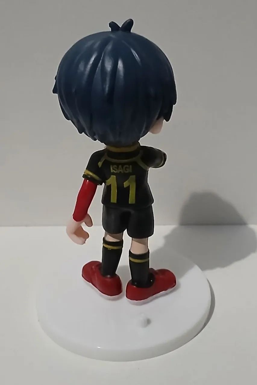 BONECO ACTION FIGURE MINIATURA BLUE LOCK ISAGI - Foto 2