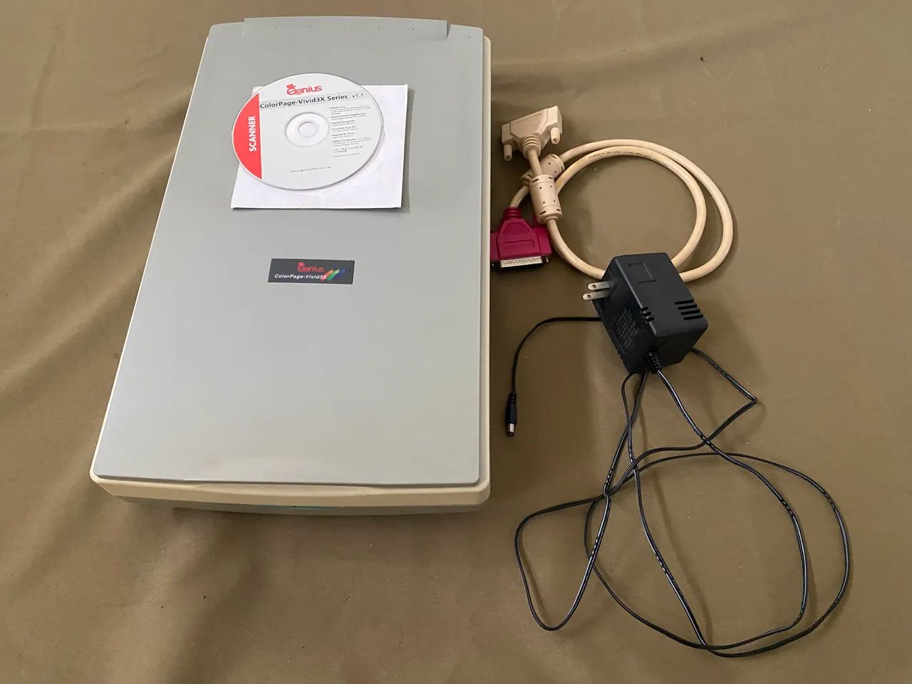 Scanner de Mesa Genius (Único Dono)