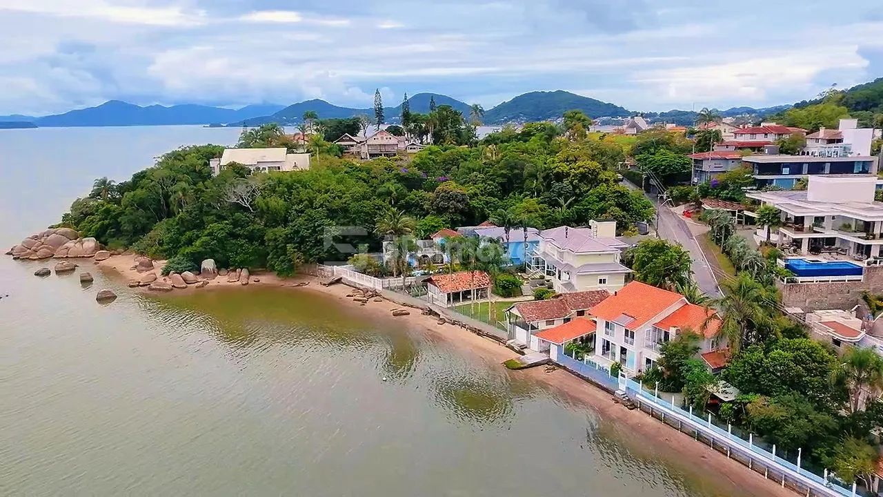 Casa Frente Mar em Cacupé - Florianópolis,SC - Foto 2