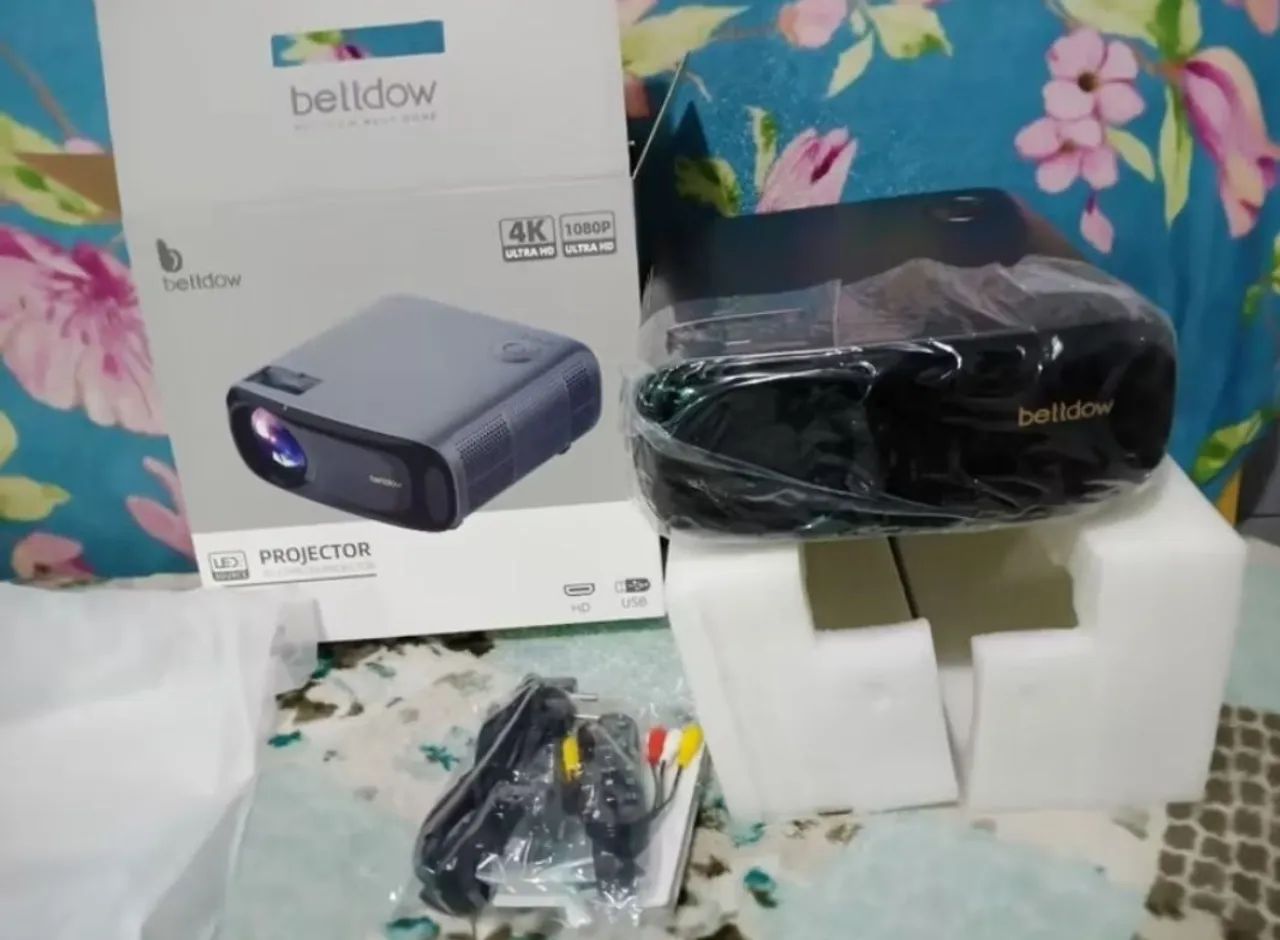 Vendo projetor 4k - Foto 3