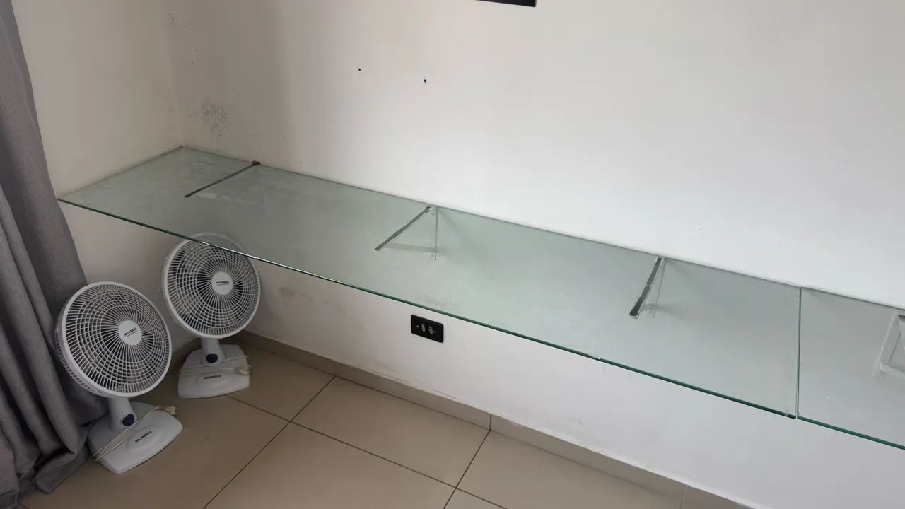 Mesa de vidro 2M x 50cm 