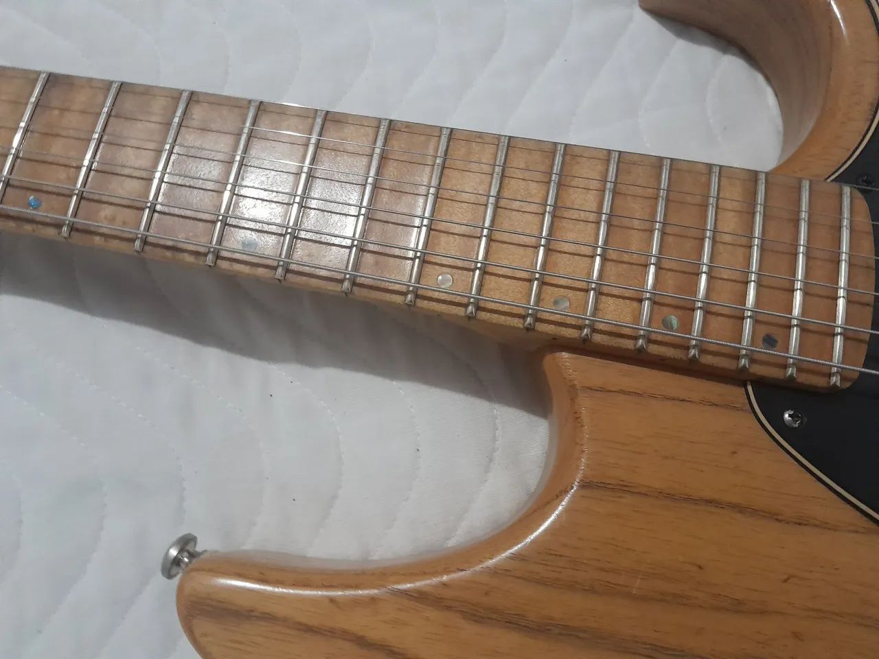 Guitarra Cort g260 com upgrades  - Foto 3