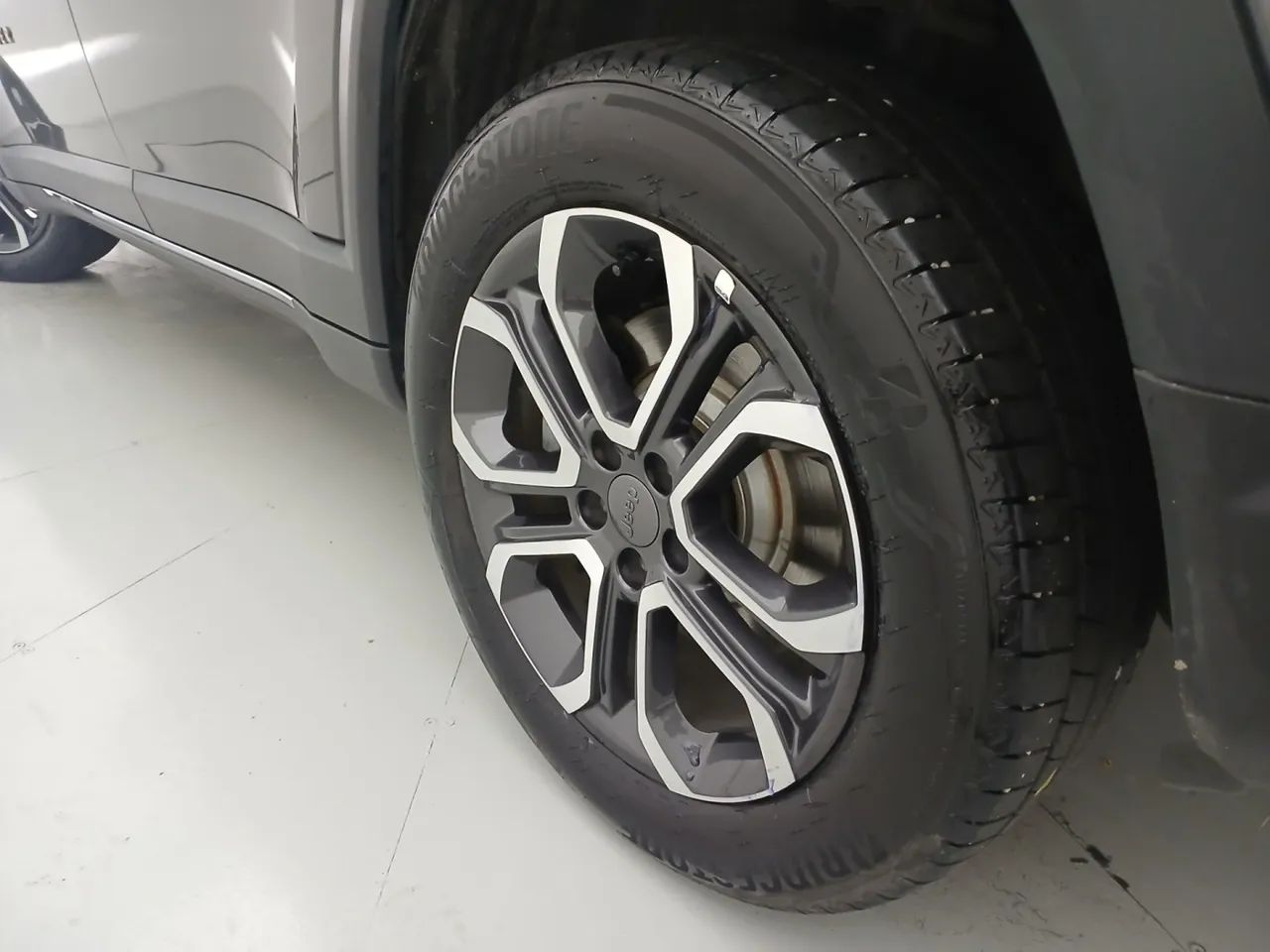 Jeep Commander Limited T270 1.3 TB Flex Aut., foto 12 de 18