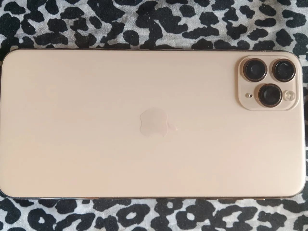 Troco um iPhone 11 PRO MAX  - Foto 3