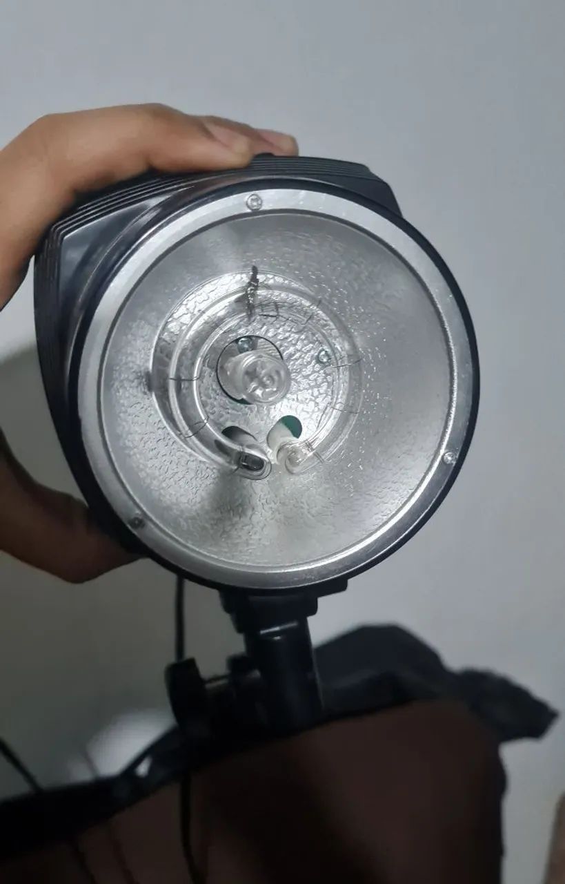 Flash de Studio Godox k-180A - Foto 2