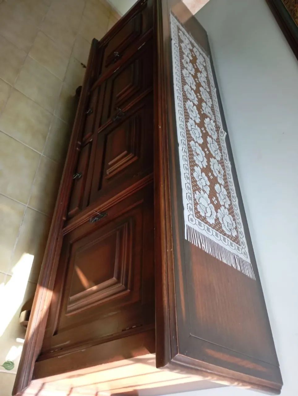 Conjunto Mesa e Cadeiras - madeira maciça - Foto 2