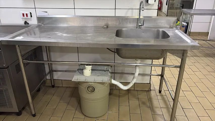 Pia Industrial Inox com Cuba e Prateleira