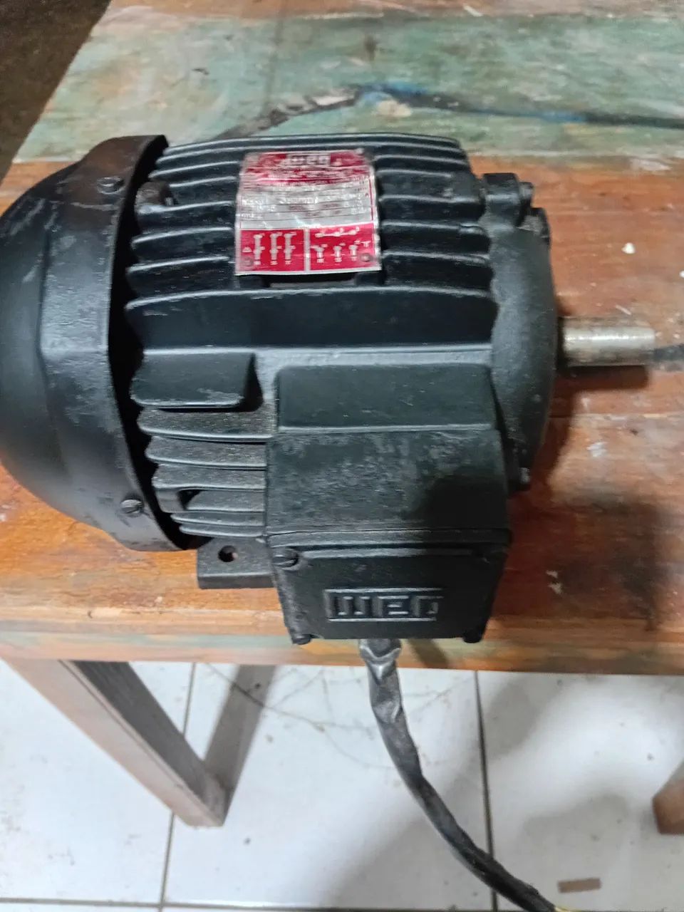 Motor elétrico 