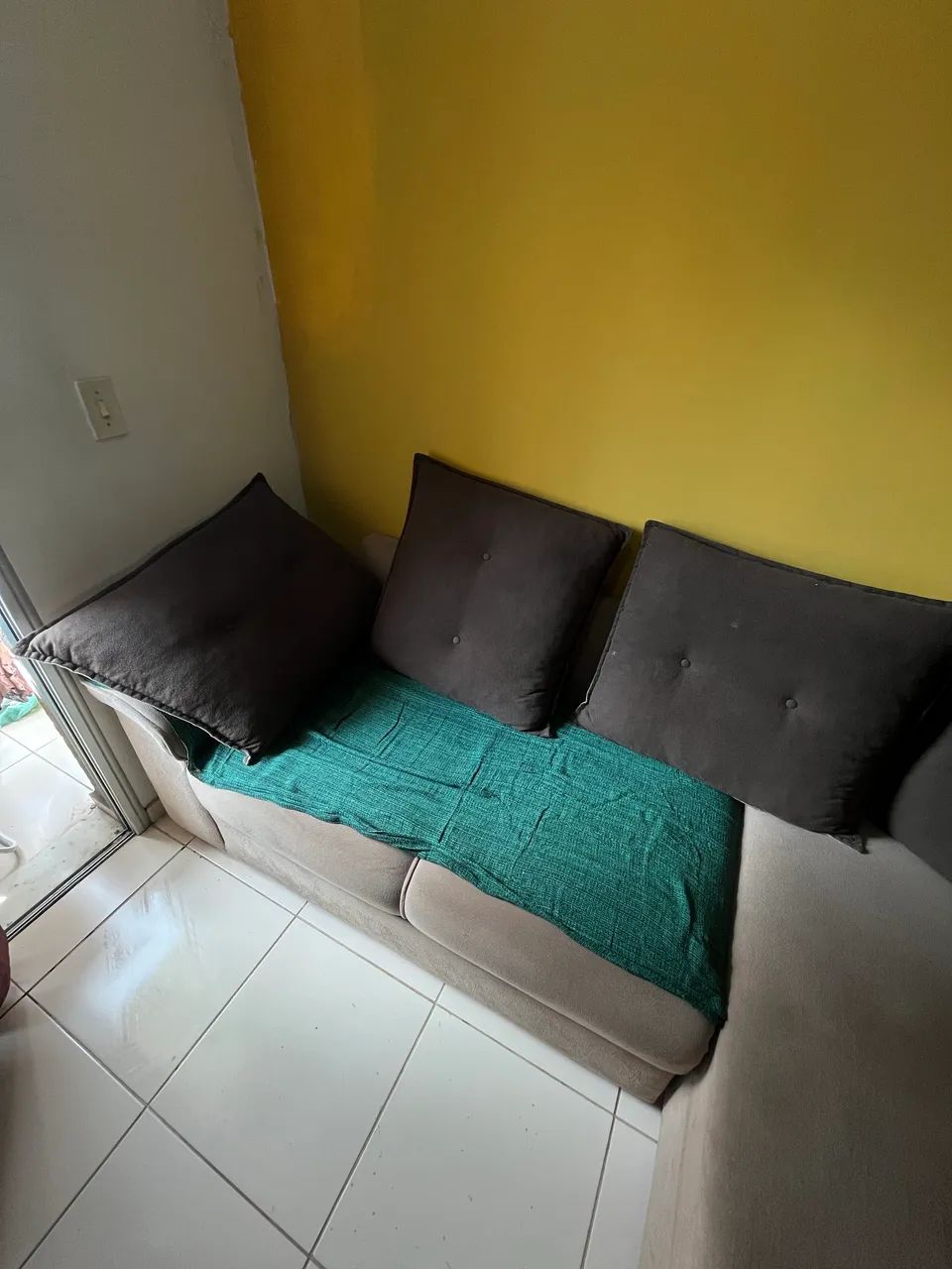 Vendo sofá bege usado - Foto 3