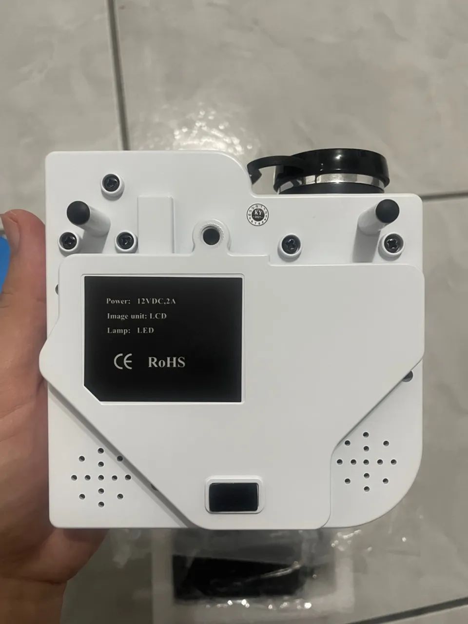 Mini Projetor Portátil UC28  - Foto 2