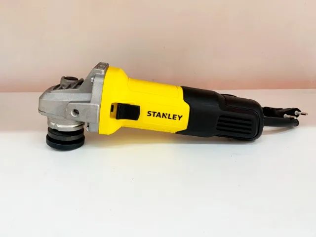 Esmerilhadeira Angular 750W Stanley