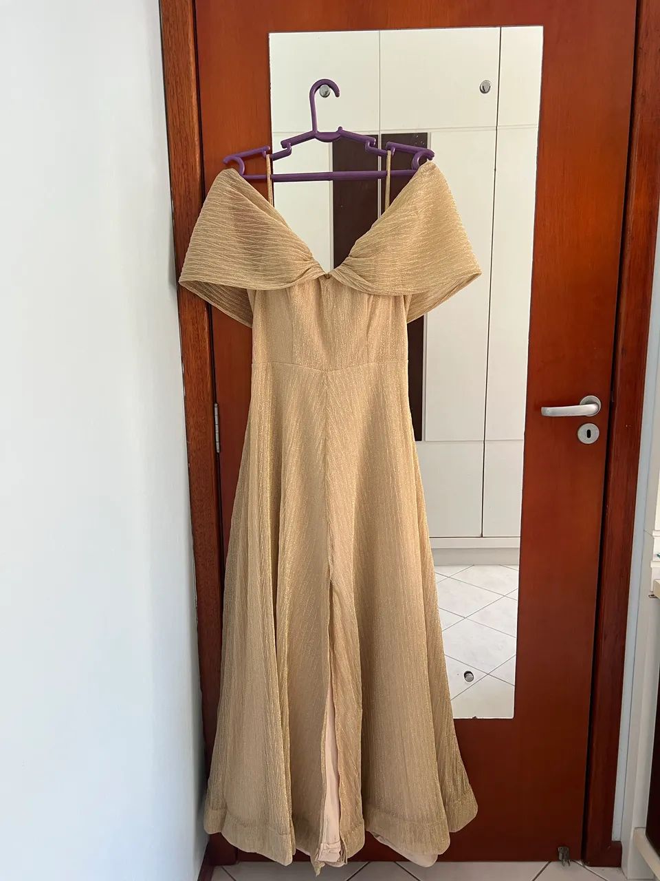 Vestido de festa dourado 