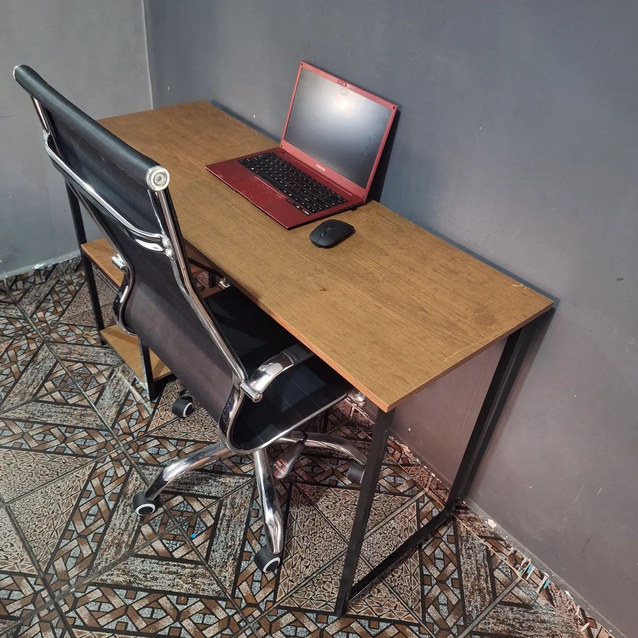 Mesa e cadeira Escritório  - Foto 2