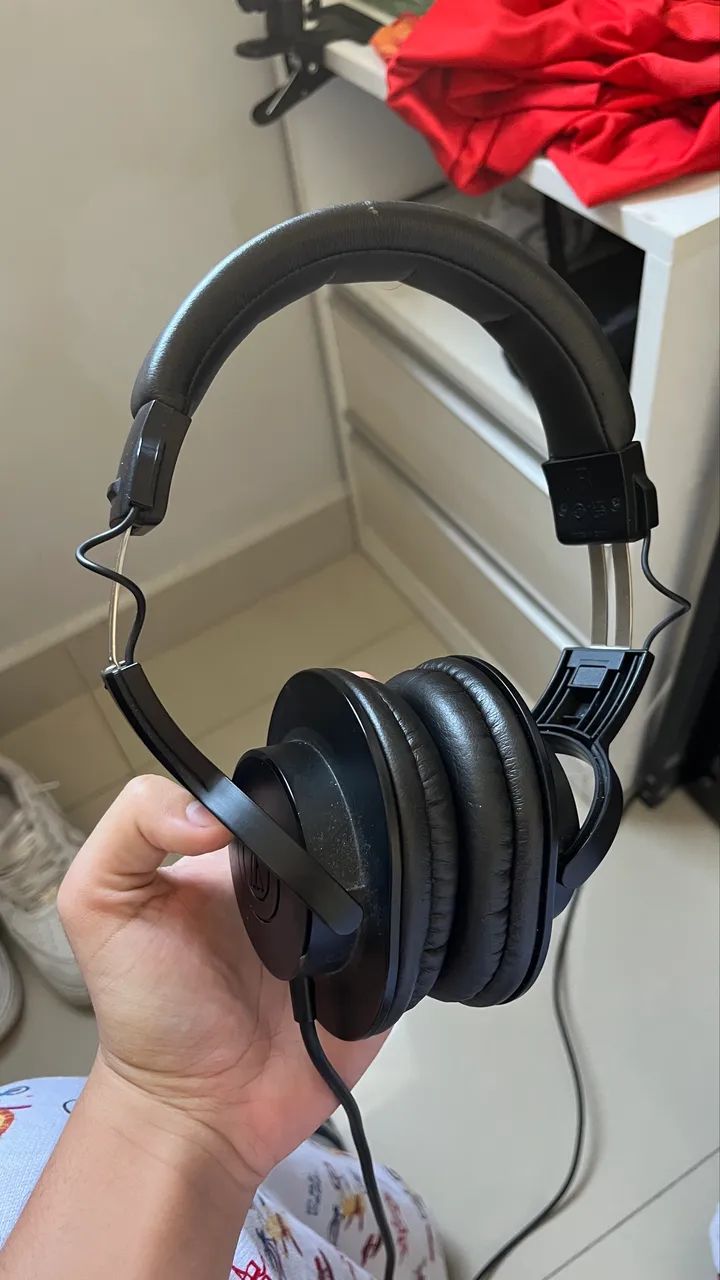 Fone Audio-Technica ATH-M20x usado