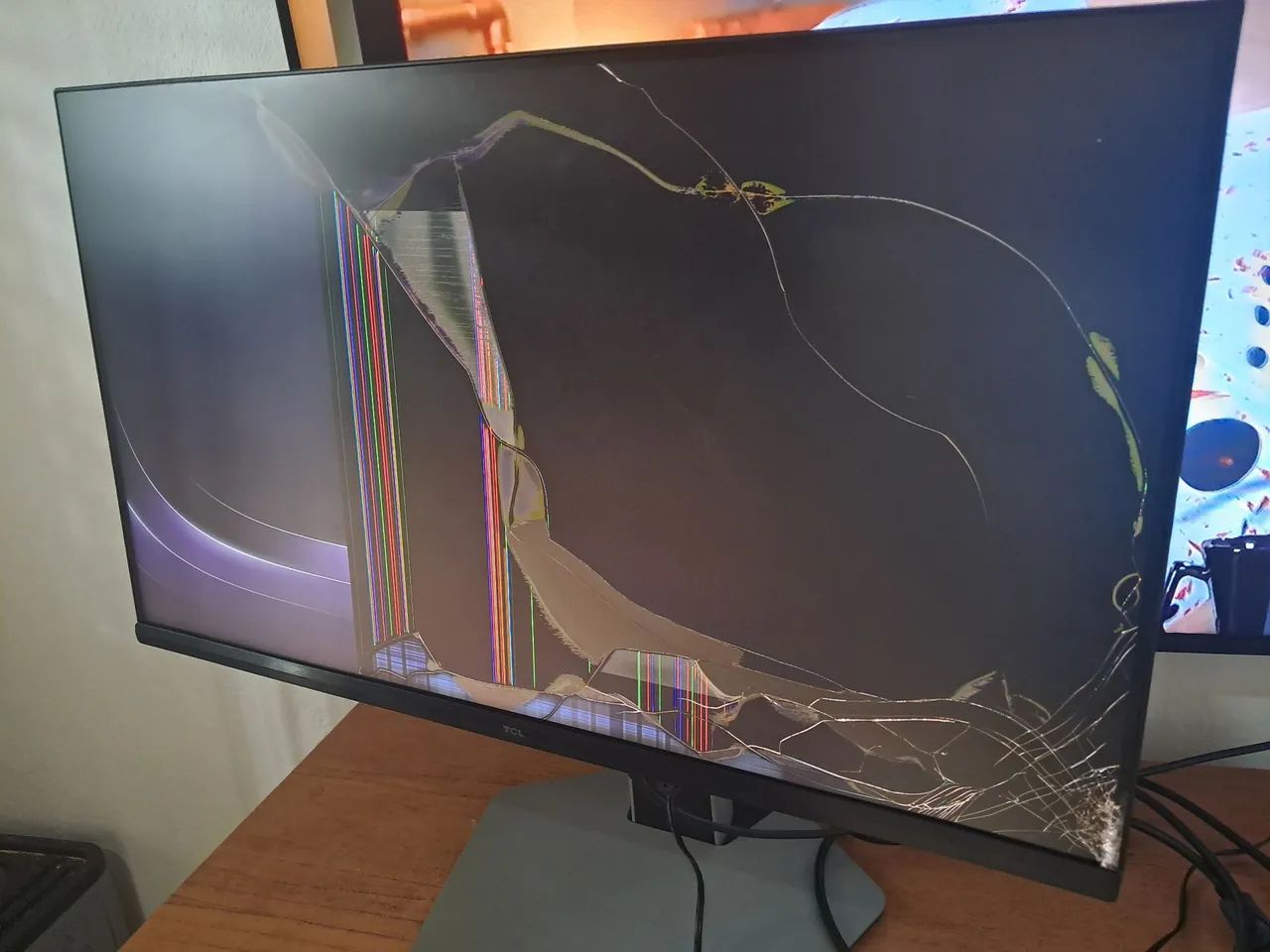 Monitor TCL 300hz (TELA QUEBRADA) - Foto 4
