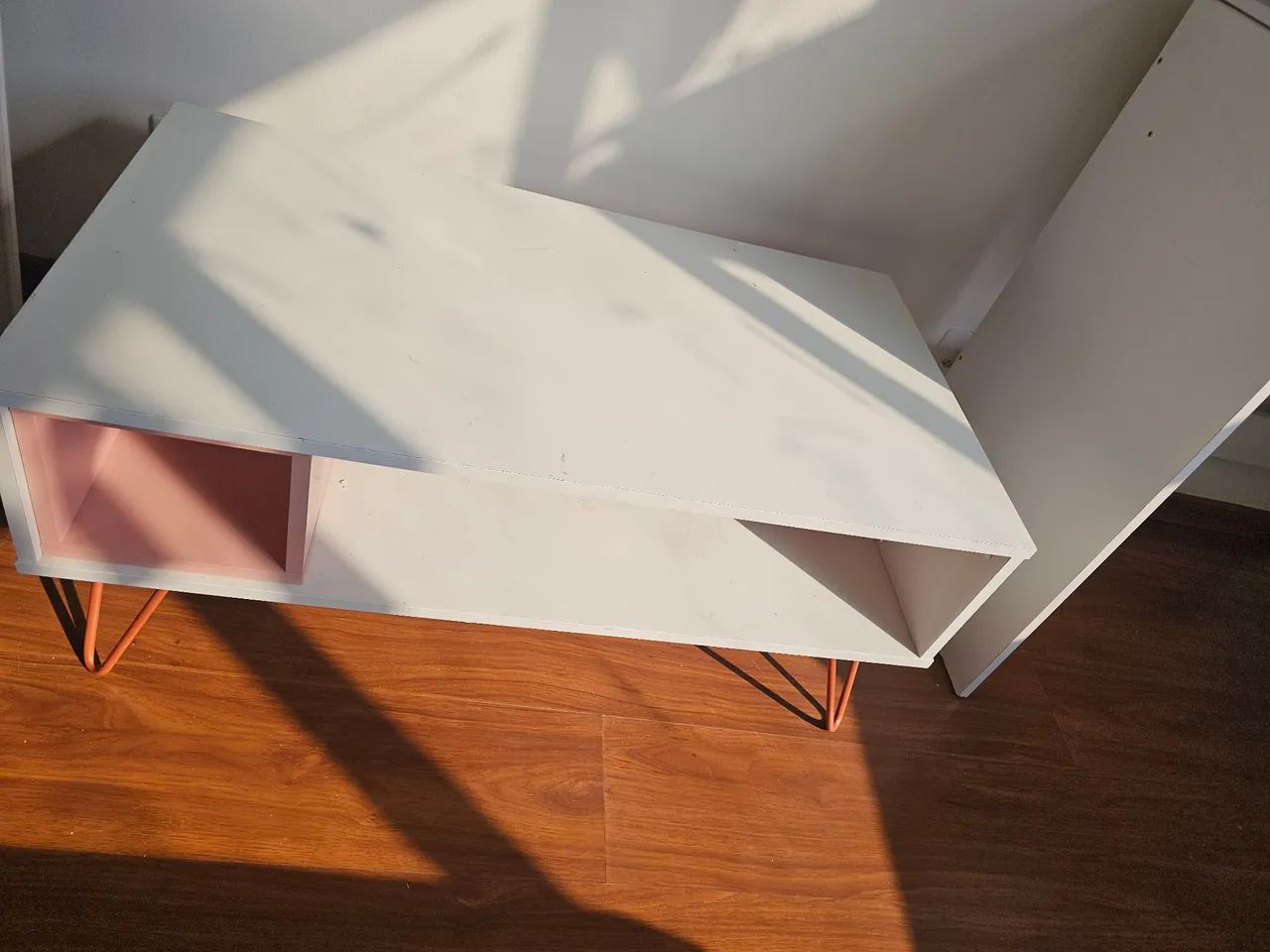 Mesa de Centro Retangular Dallas Branca e Rosé - Modern