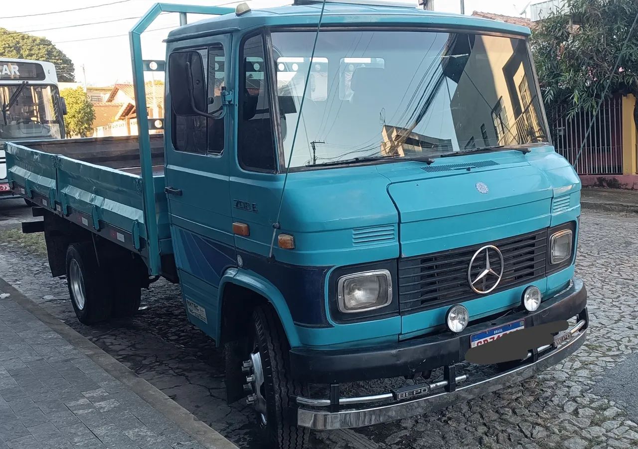 708 E Mercedes Benz  - Foto 4