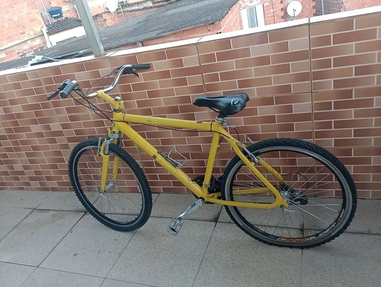 Bicicleta aro 26 em alumínio 