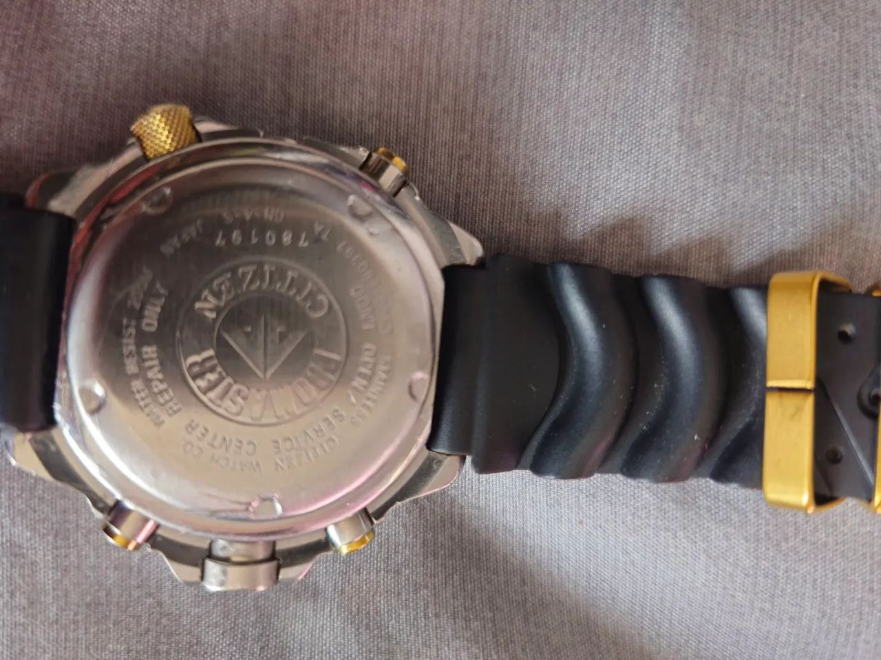 Vendo relogio citizen aqualand c500 serie ouro  - Foto 2