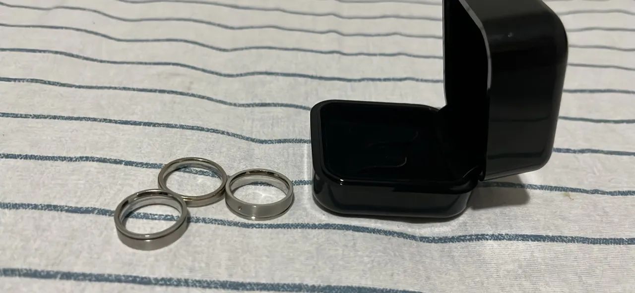 Par de Alianças em Aço Inox + Estojo | Modernas e Elegantes  - Foto 2