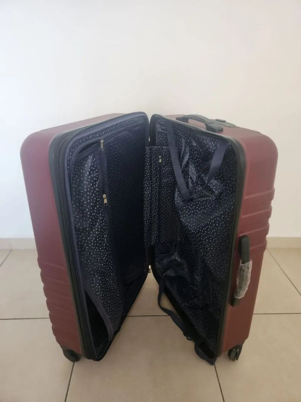 Vende-se Mala de viagem grande!! - Foto 5