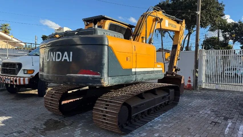 Escavadeira Hyundai R180-LC-9 - 2019 - 8.530 Horas - Otimo Estado - Foto 3