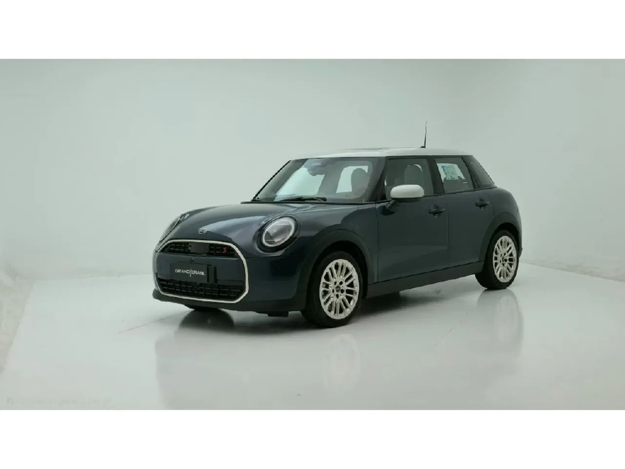 Mini Cooper 2.0 16V Twinpower Gasolina S 4P Steptronic 2026 - Foto 7