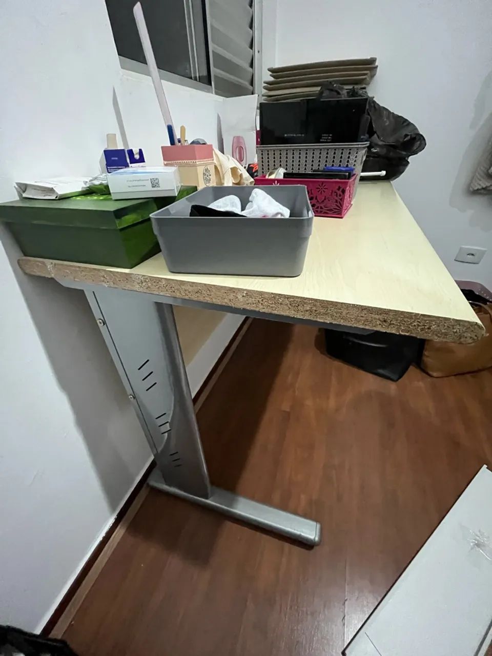 Vendo escrivaninha 