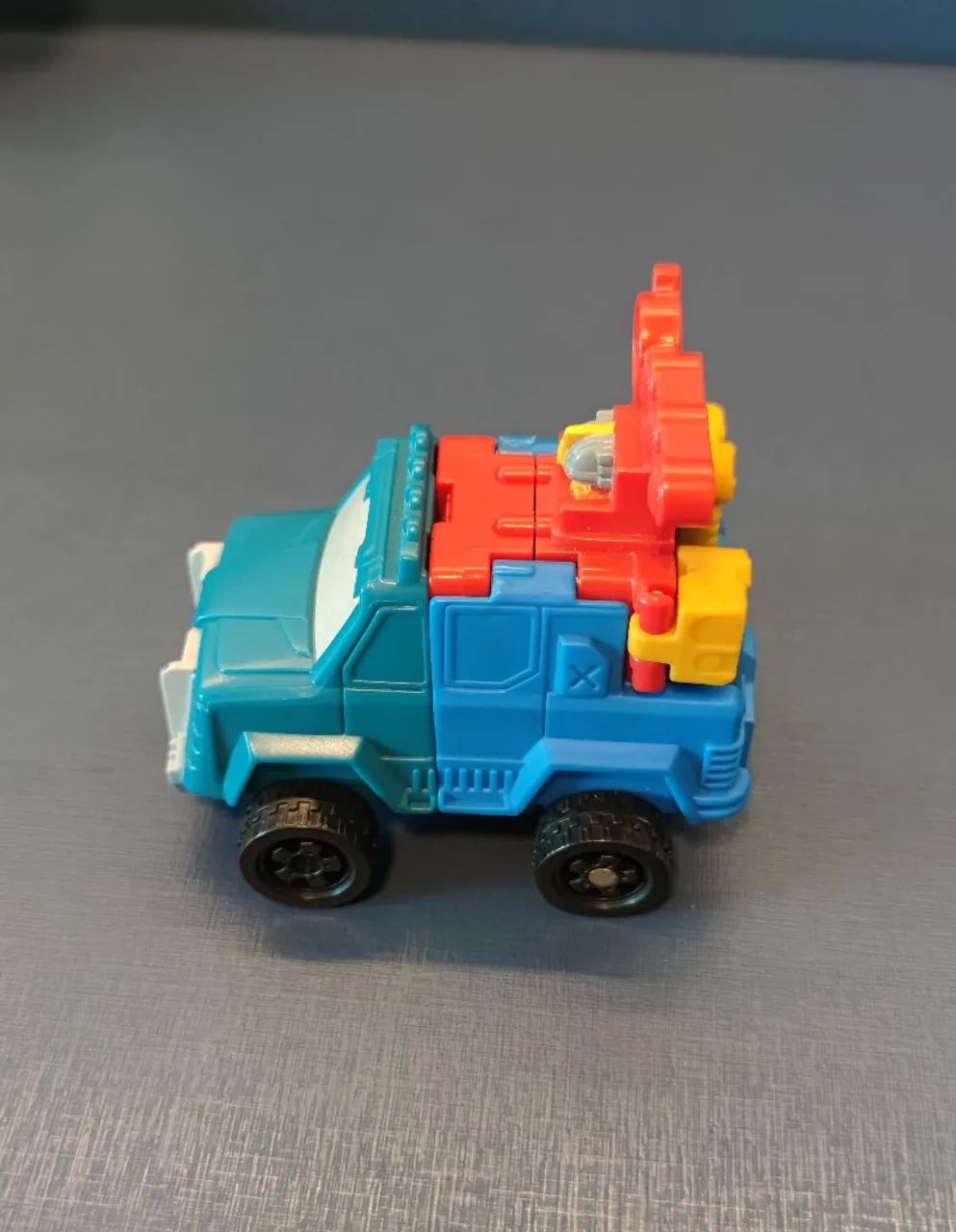Caminhonete Transformers McDonald's Hasbro - 2006 - Foto 3