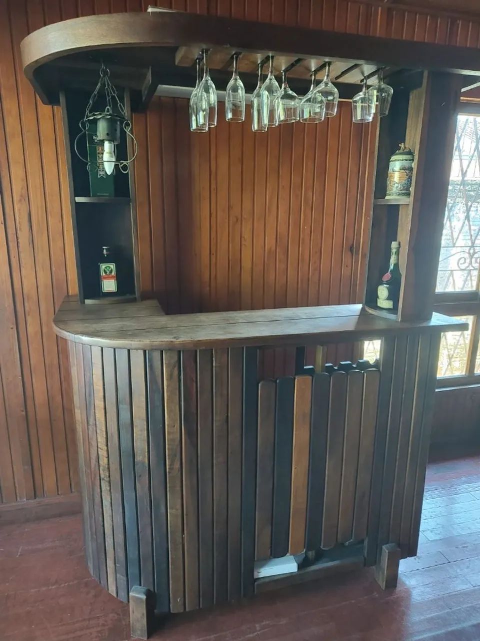 Bar de madeira antigo - Foto 2