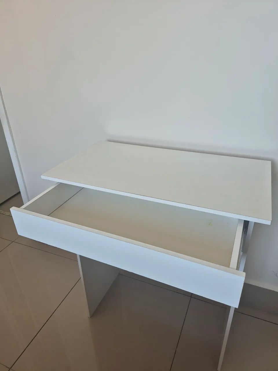 Linda escrivaninha com gaveta só R$89 - Foto 2