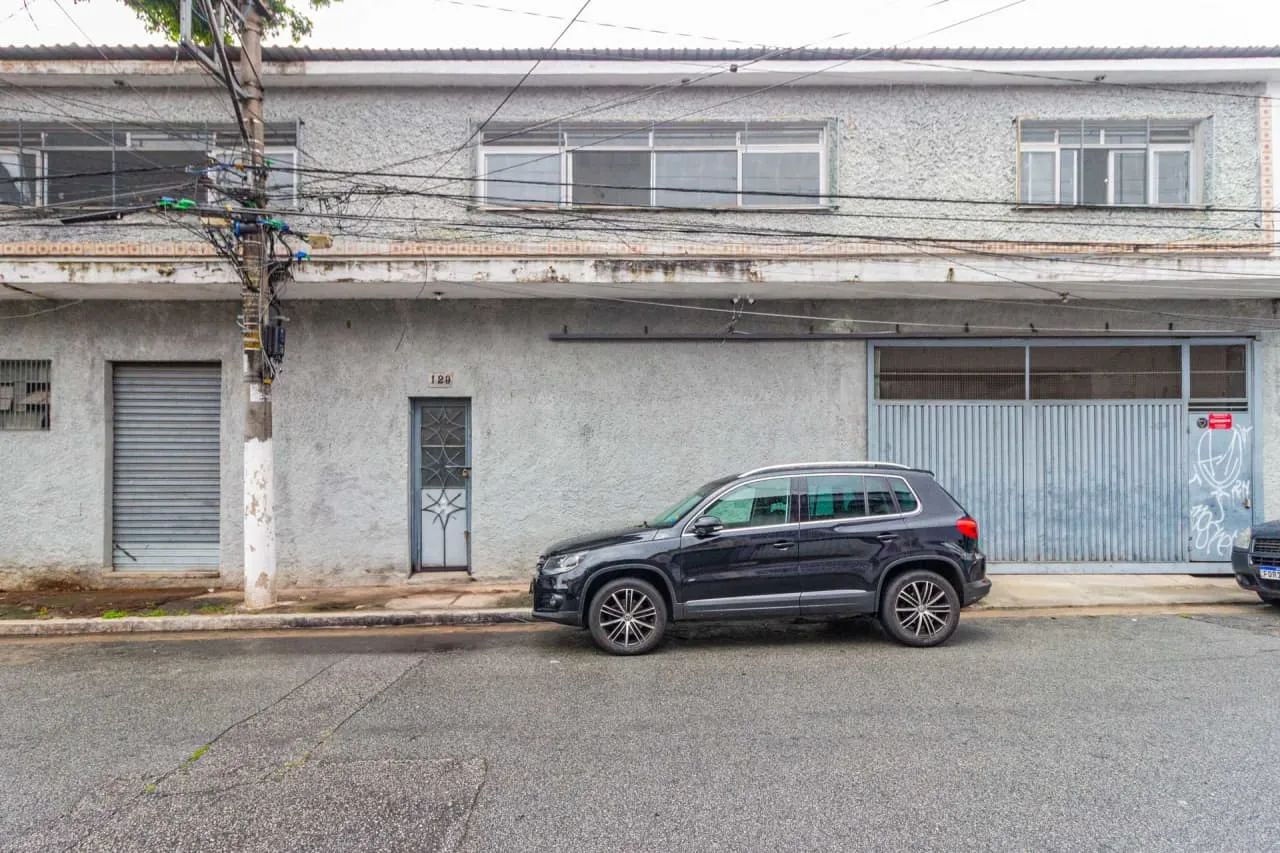 Galpão na Rua Austrália, 129  500 m²