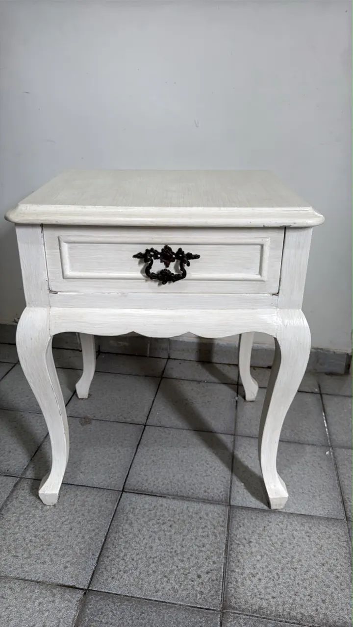 Criado mudo vintage branco  - Foto 2