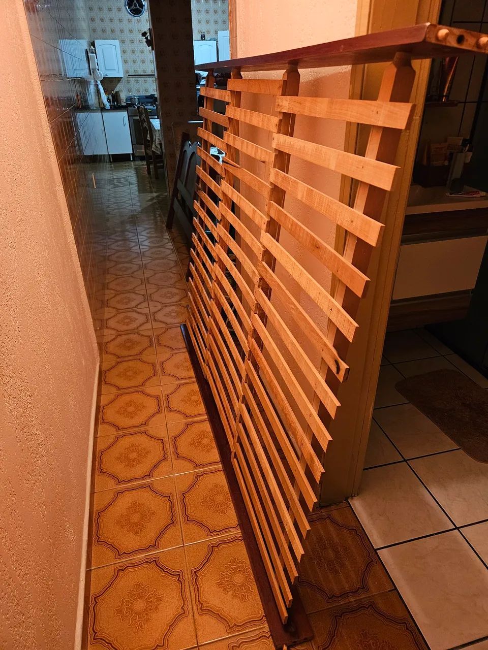 Cama casal madeira em excelente estado  - Foto 5