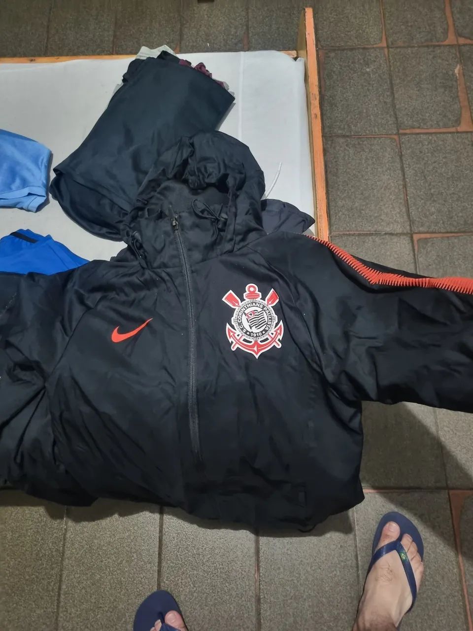 3 CAMISETAS E 2 CORTA-VENTOS DO CORINTHIANS ORIGINAIS - Foto 2