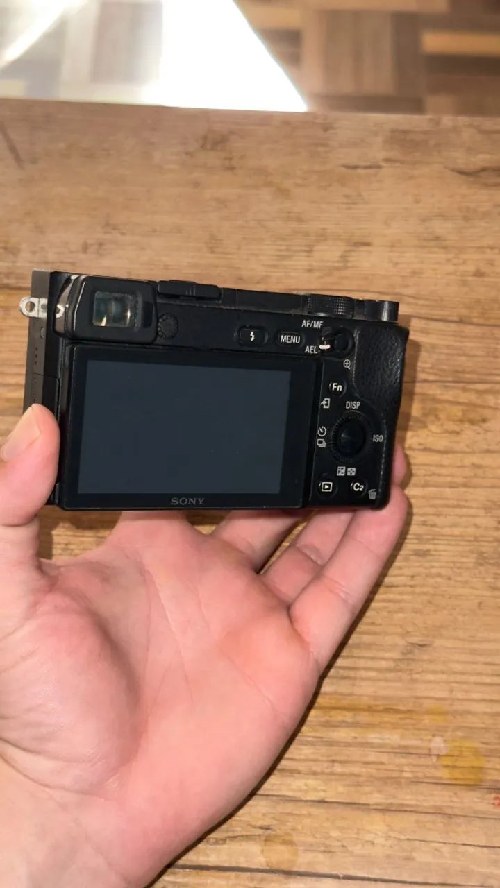 Sony A6300 - Foto 2