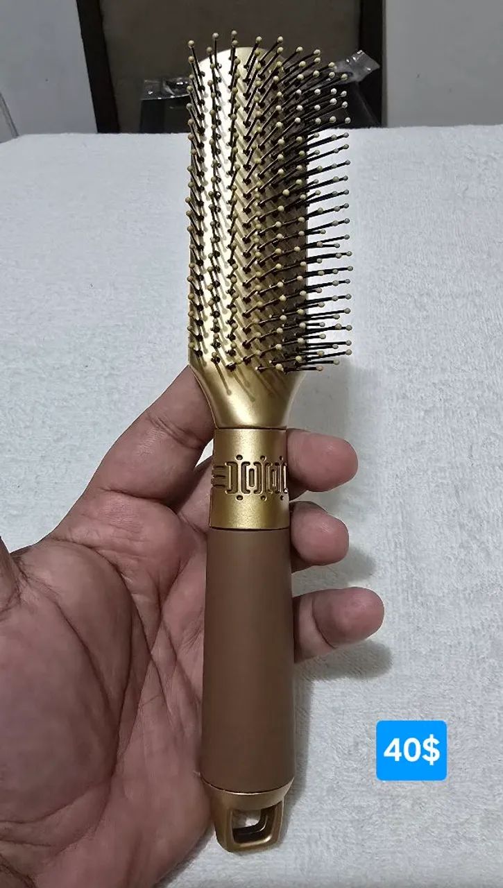 Escova de cabelo da Caliyi 