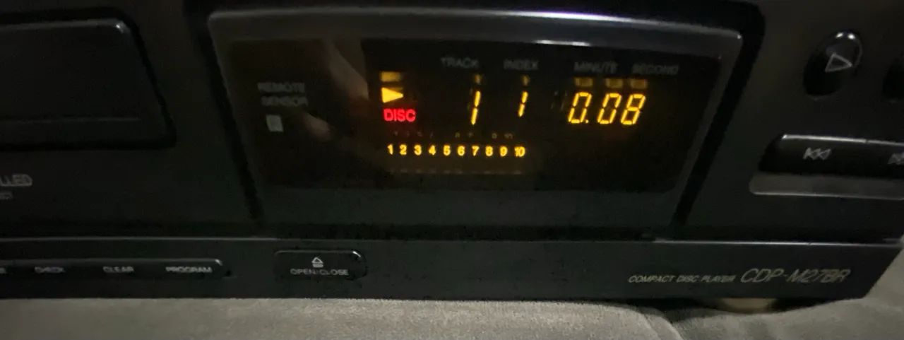 Toca cd Sony DEFEITO 